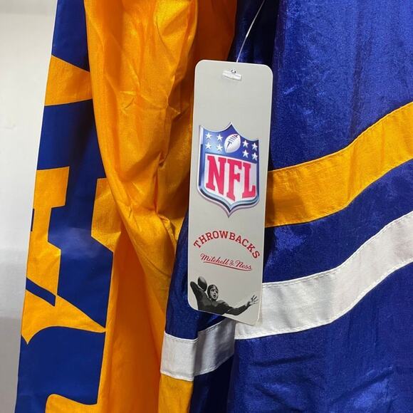 Los Angeles Rams Mitchell & Ness Full-Zip Windbreaker - Picture 4 of 7